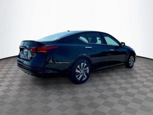 2025 Nissan Altima S