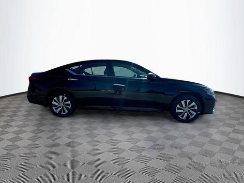 2025 Nissan Altima S