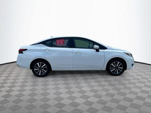 2024 Nissan Versa 1.6 SV