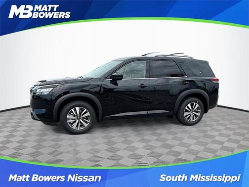 2025 Nissan Pathfinder SL