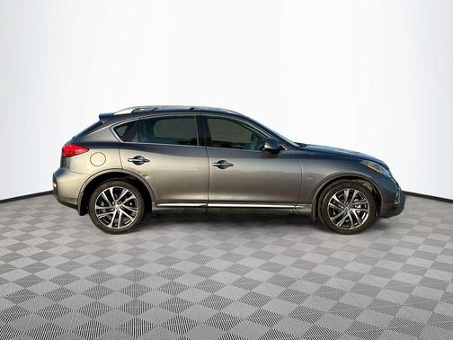 2017 INFINITI QX50 Base
