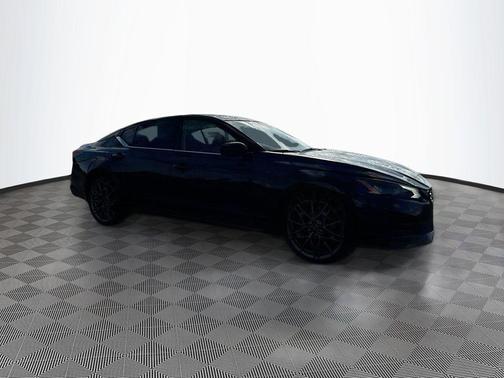 2023 Nissan Altima 2.0 SR