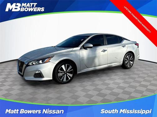 2022 Nissan Altima 2.5 SV