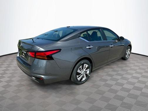 2025 Nissan Altima S