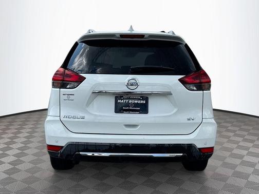2020 Nissan Rogue SV