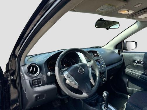 2015 Nissan Versa 1.6 SV
