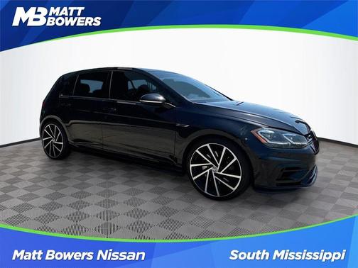2019 Volkswagen Golf R 2.0T w/DCC & Navigation