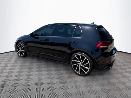 2019 Volkswagen Golf R 2.0T w/DCC & Navigation