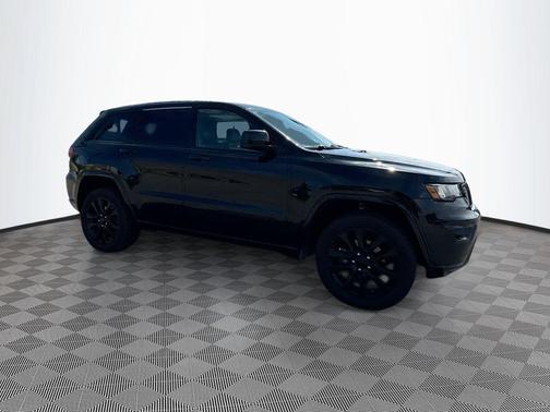 2017 Jeep Grand Cherokee Altitude