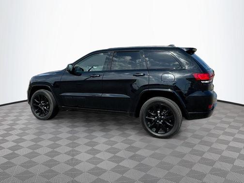 2017 Jeep Grand Cherokee Altitude