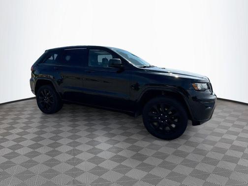 2017 Jeep Grand Cherokee Altitude