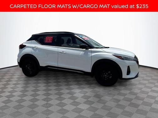 2023 Nissan Kicks SR