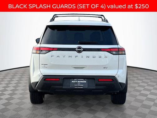 2024 Nissan Pathfinder SV