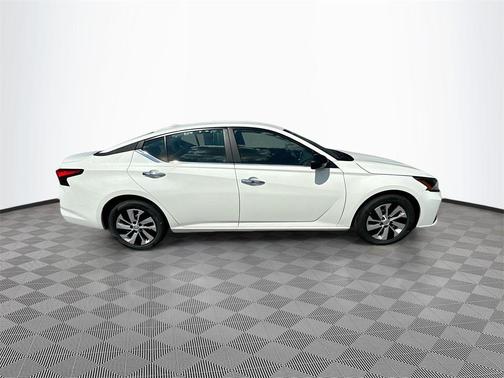 2025 Nissan Altima S