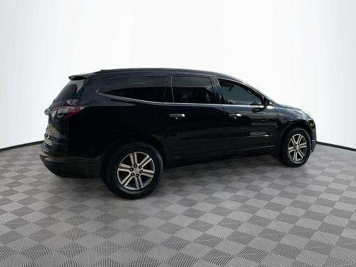 2017 Chevrolet Traverse 2LT