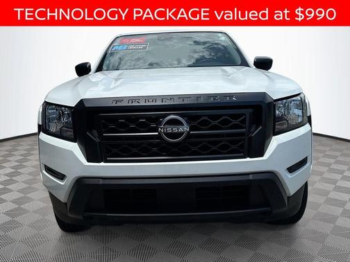2022 Nissan Frontier S