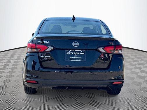 2025 Nissan Versa 1.6 SR