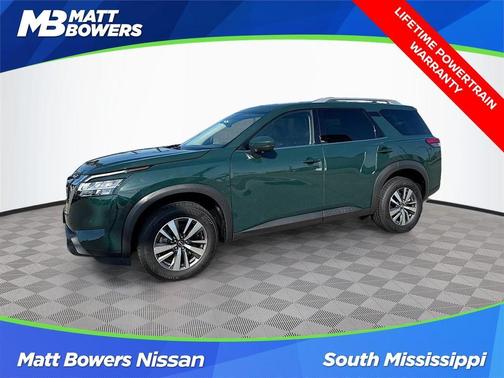 2024 Nissan Pathfinder SL