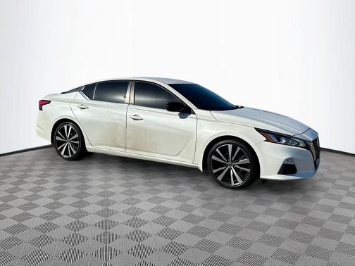 2019 Nissan Altima 2.5 SR