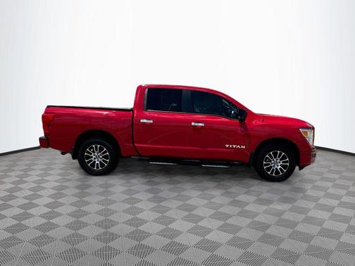 2021 Nissan Titan SV