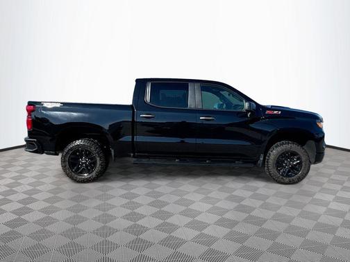 2022 Chevrolet Silverado 1500 Custom Trail Boss