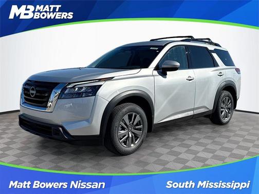 2025 Nissan Pathfinder SV