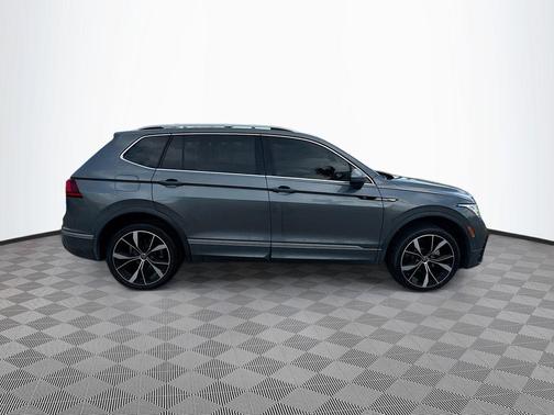 2022 Volkswagen Tiguan 2.0T SEL R-Line