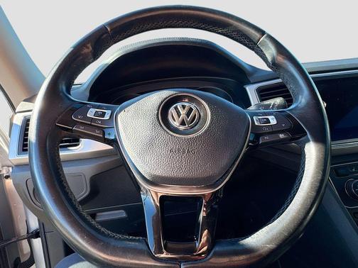 2018 Volkswagen Atlas 3.6L SE w/Technology
