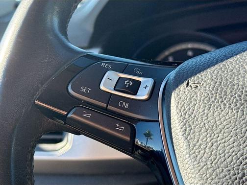 2018 Volkswagen Atlas 3.6L SE w/Technology