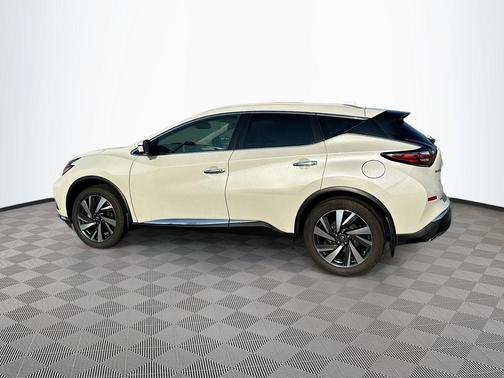 2022 Nissan Murano SL