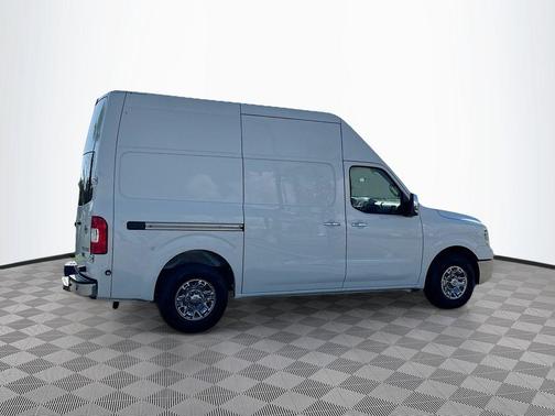 2014 Nissan NV Cargo NV3500 HD SV V8