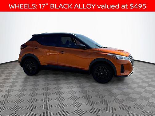 2022 Nissan Kicks SV