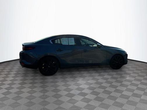 2023 Mazda Mazda3 2.5 S Carbon Edition