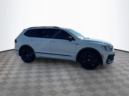 2021 Volkswagen Tiguan 2.0T SE R-Line Black