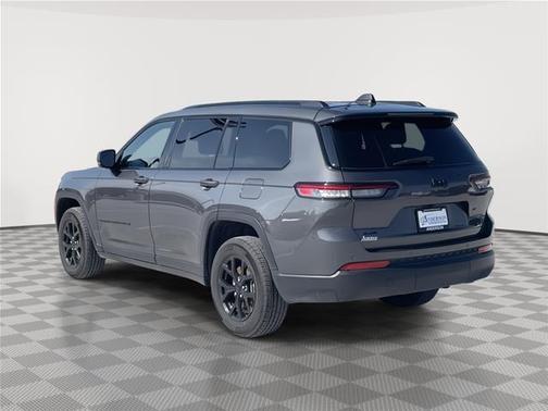 Metallic 2024 Jeep Grand Cherokee LAREDO
