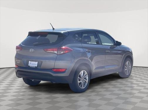 2018 Hyundai TUCSON SE
