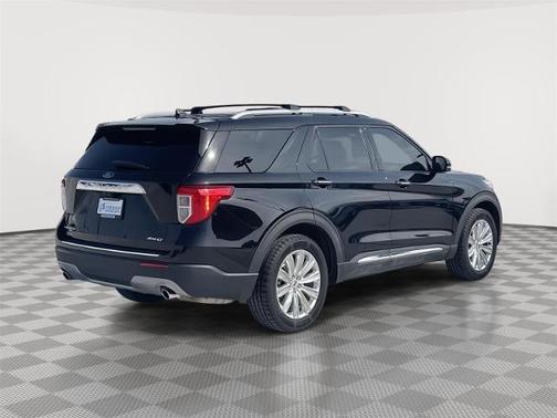 AGATE BLACK METALLIC 2022 Ford Explorer LIMITED