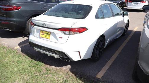 Super White 2020 Toyota Corolla SE