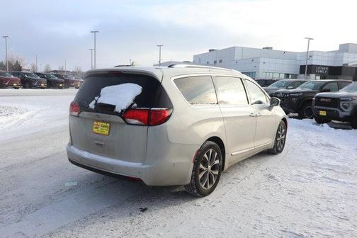 2020 Chrysler Pacifica Limited