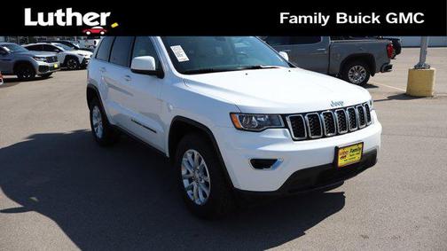 Bright White Clearcoat 2022 Jeep Grand Cherokee Laredo