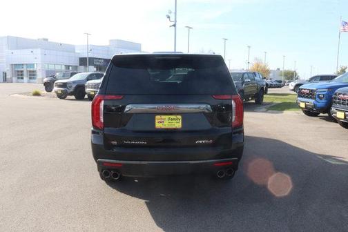 2024 GMC Yukon XL 4WD AT4