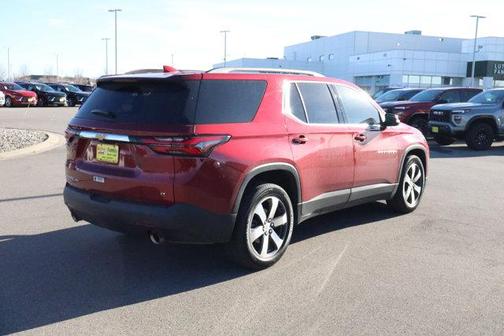2022 Chevrolet Traverse LT Leather