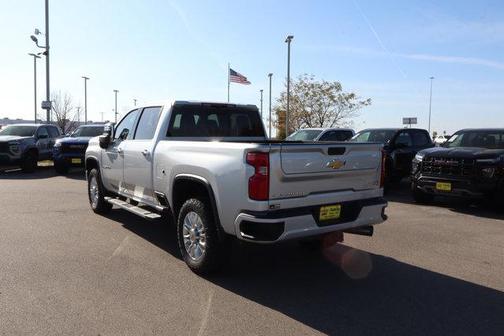 2022 Chevrolet Silverado 2500 High Country