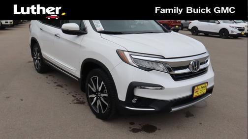 White 2022 Honda Pilot AWD Elite