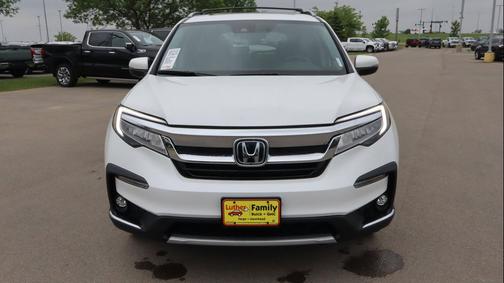 White 2022 Honda Pilot AWD Elite