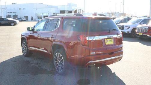 2022 GMC Acadia Denali