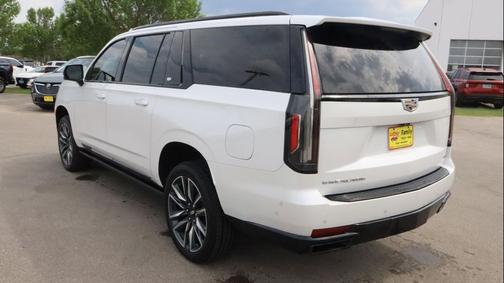Crystal White Tricoat 2021 Cadillac Escalade ESV Sport Platinum