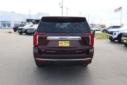 2022 GMC Yukon XL SLT