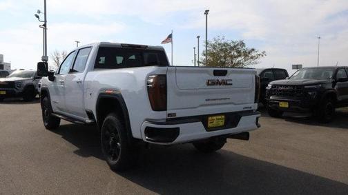 2024 GMC Sierra 2500 AT4