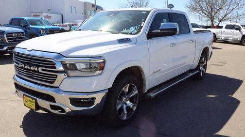 Bright White Clearcoat 2022 RAM 1500 Laramie